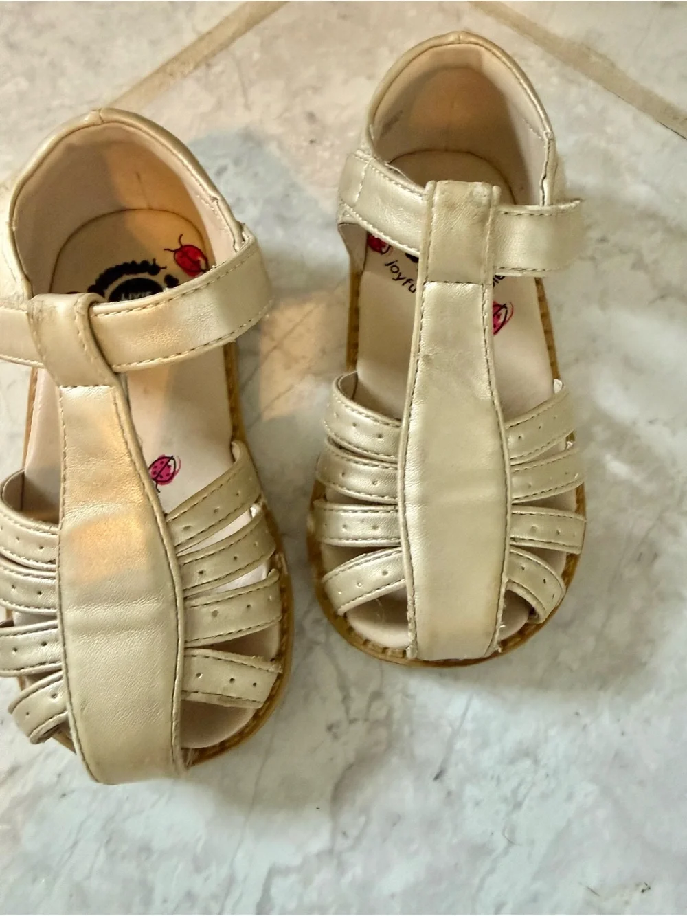 Livie & Luca fisherman Sandals in Champagne size 7T